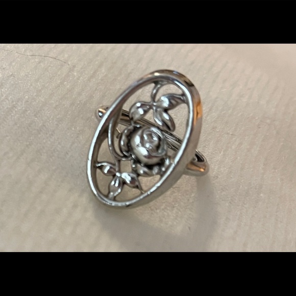 1975 Avon Ring - Picture 6 of 6